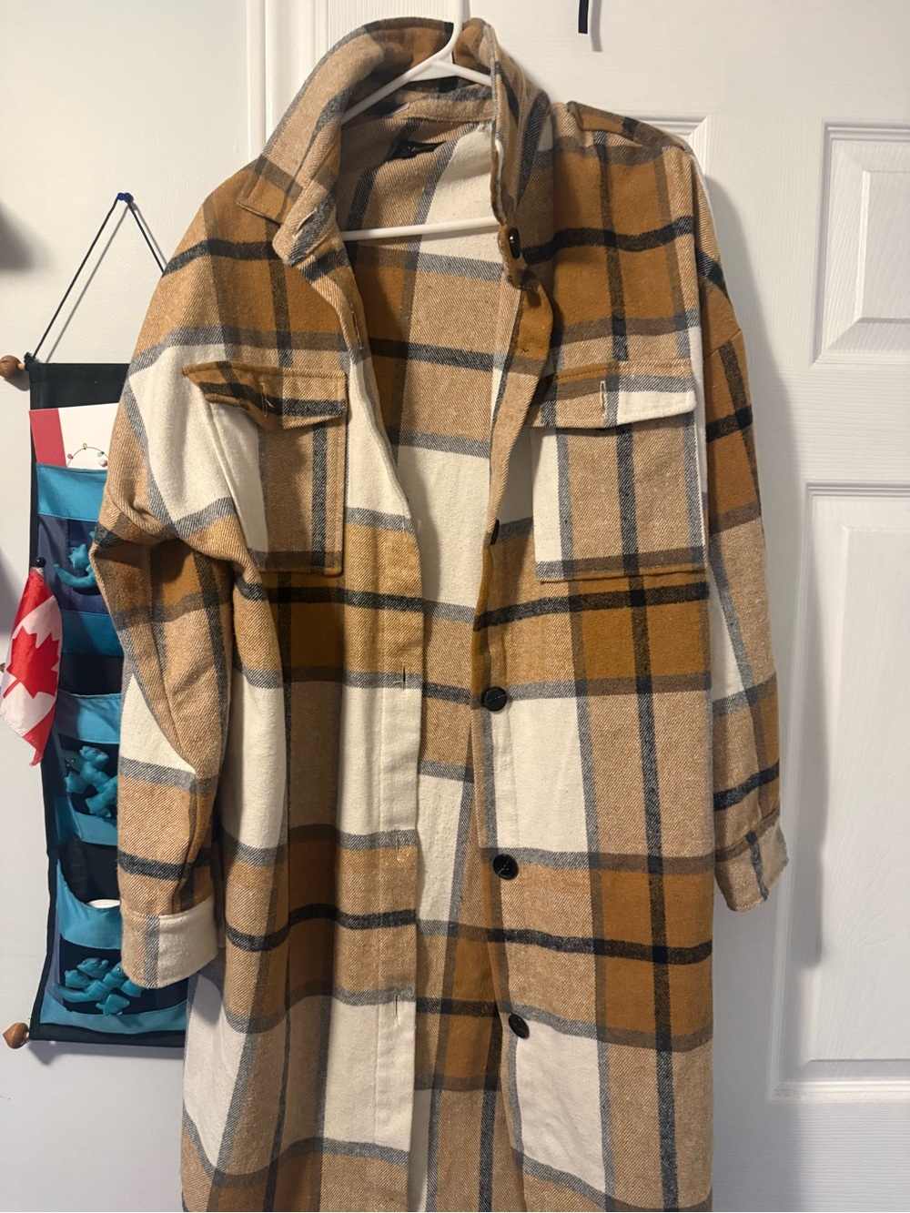 Women’s Plaid Shacket Jacket - Tan & Cream